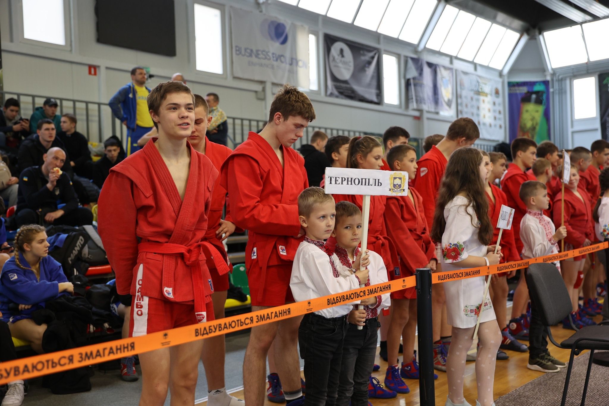 Новини Тернополя - фото з Вперше у Тернополі відкрили чемпіонат України з боротьби самбо серед кадетів