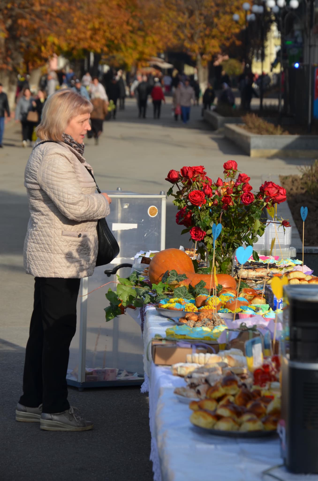Новини Тернополя - фото з У Чорткові на благодійному ярмарку для ЗСУ заробили майже 40 тисяч гривень