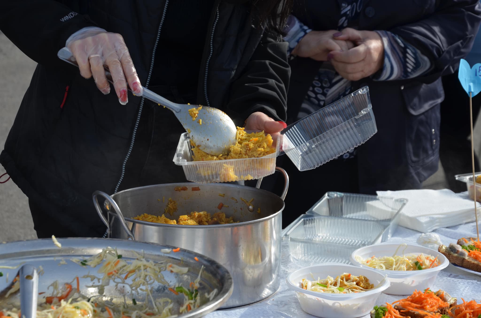 Новини Тернополя - фото з У Чорткові на благодійному ярмарку для ЗСУ заробили майже 40 тисяч гривень