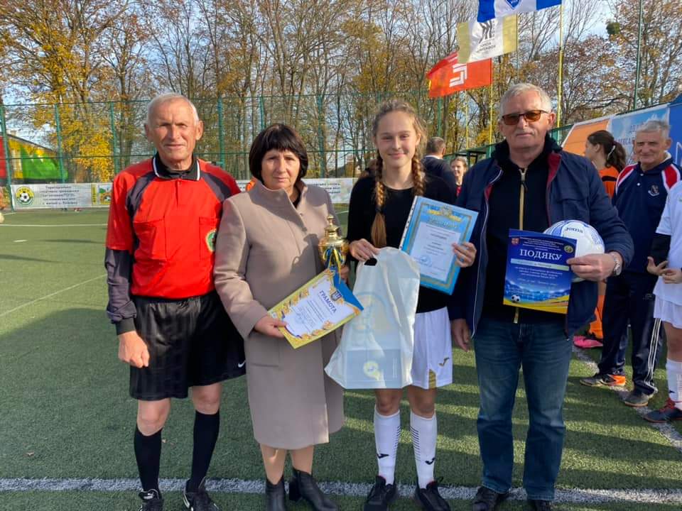 Новини Вінниці - фото з Всеукраїнський турнір з футзалу у Демківці виграли «елітні» господарки майданчику