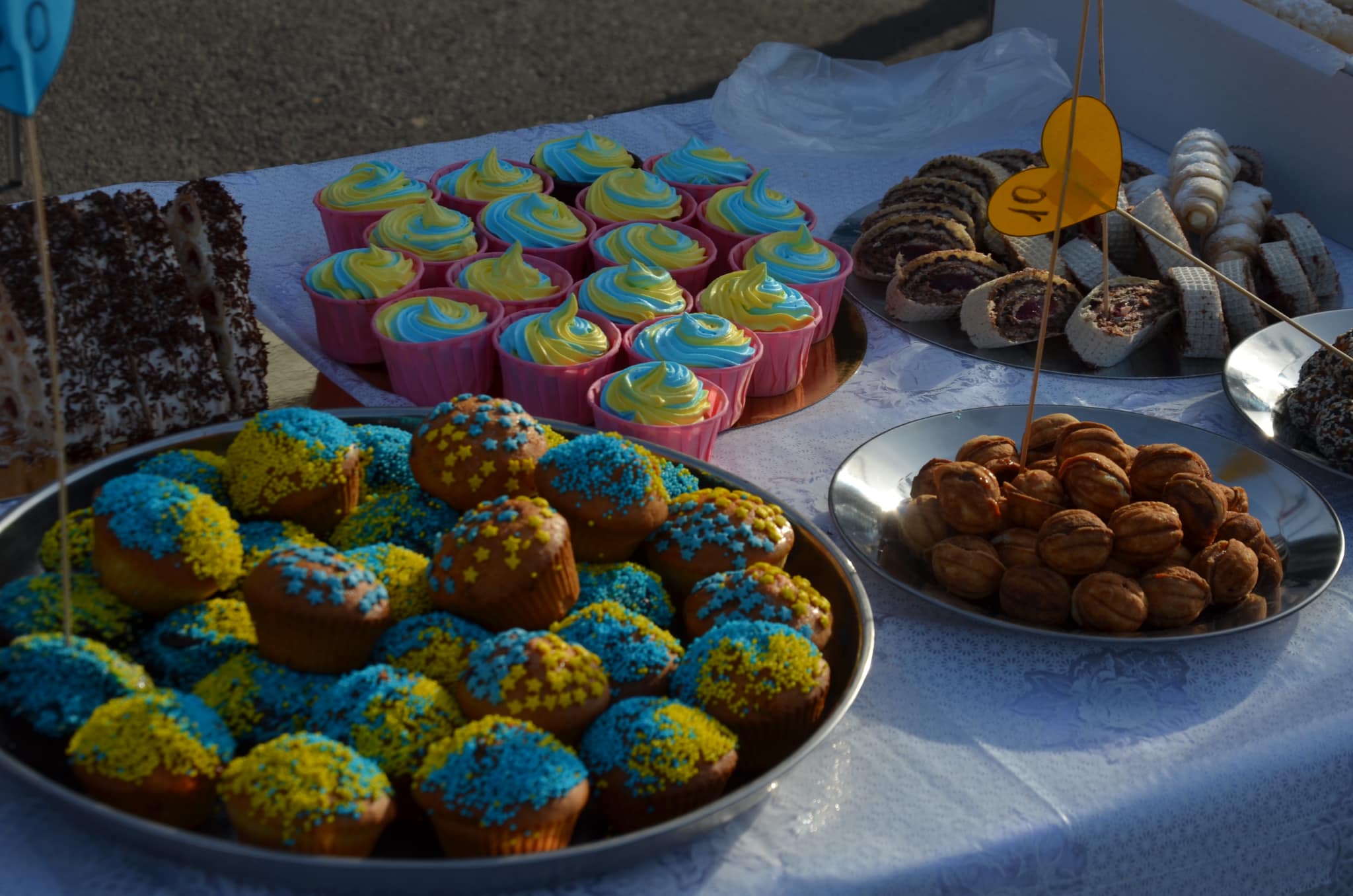 Новини Тернополя - фото з У Чорткові на благодійному ярмарку для ЗСУ заробили майже 40 тисяч гривень