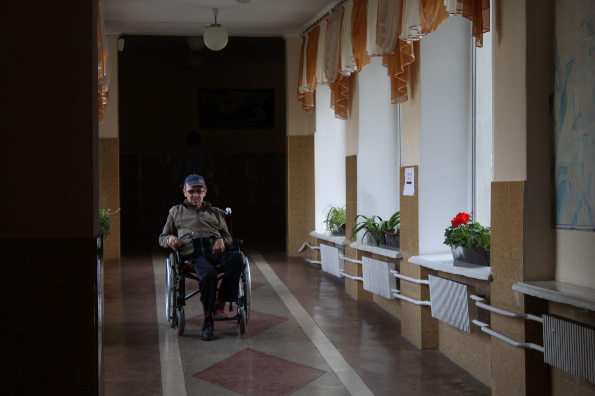 Новини Тернополя - фото з Старість не вдома. У яких умовах живуть старенькі у геріатричному пансіонаті – ми перевірили (РЕПОРТАЖ)