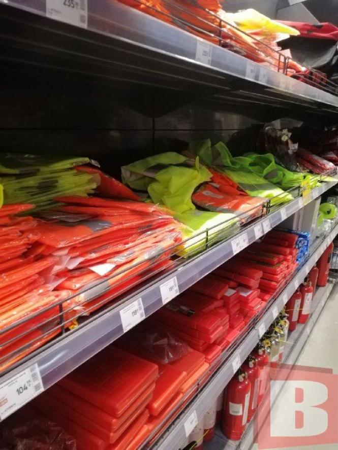 Новини Хмельницького - фото з Як стати видимим на дорозі: що і за скільки продають у Хмельницькому