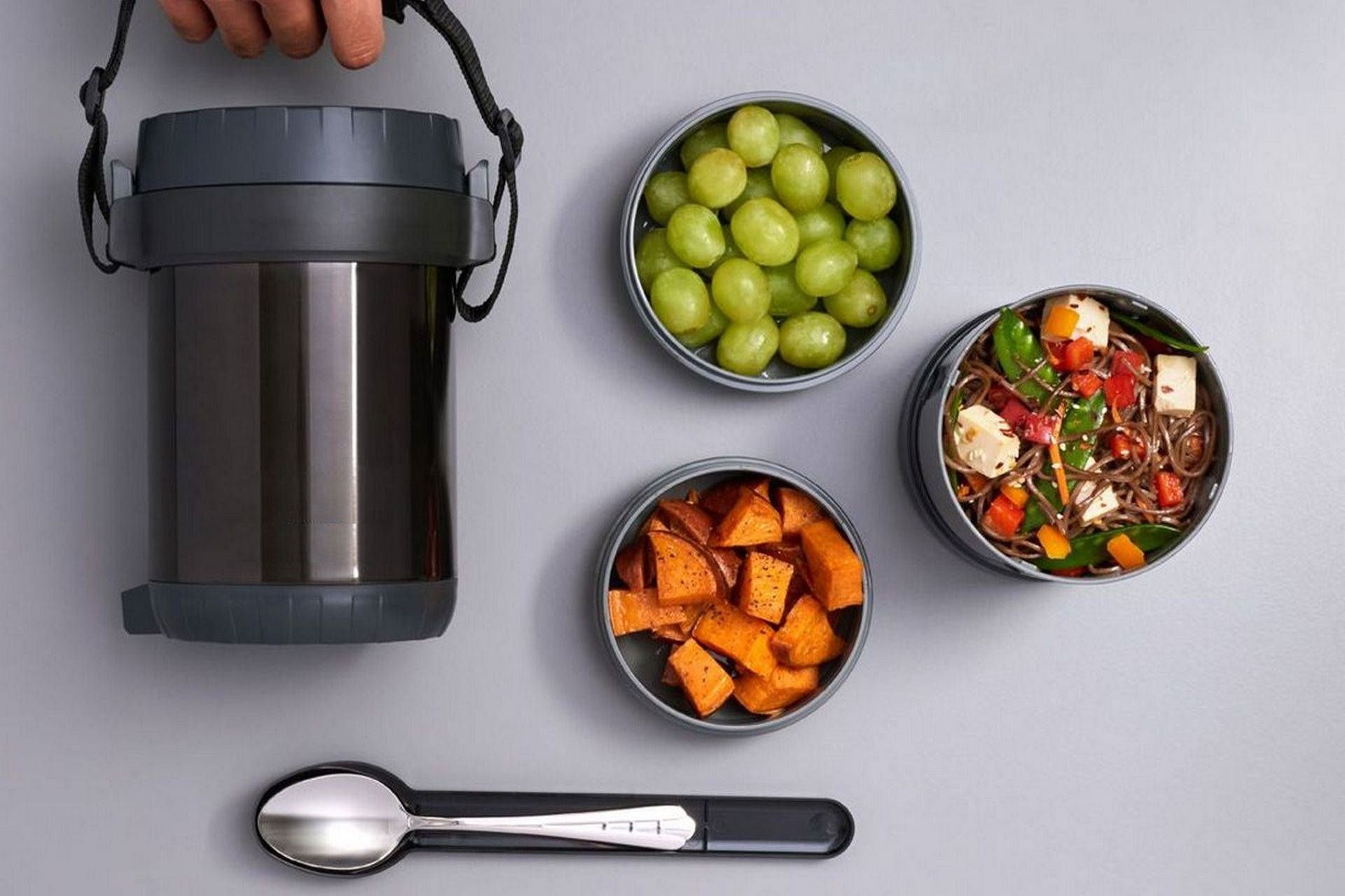 Новини Тернополя - фото з Грілки, термоси та термокружки: як тернополянам зігрітися взимку та скільки це коштує