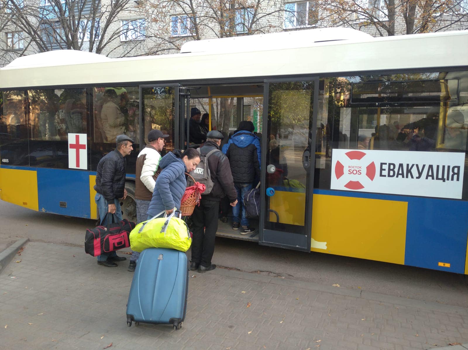 Новини Тернополя - фото з На Тернопільщину прибули 80 евакуйованих з Донеччини