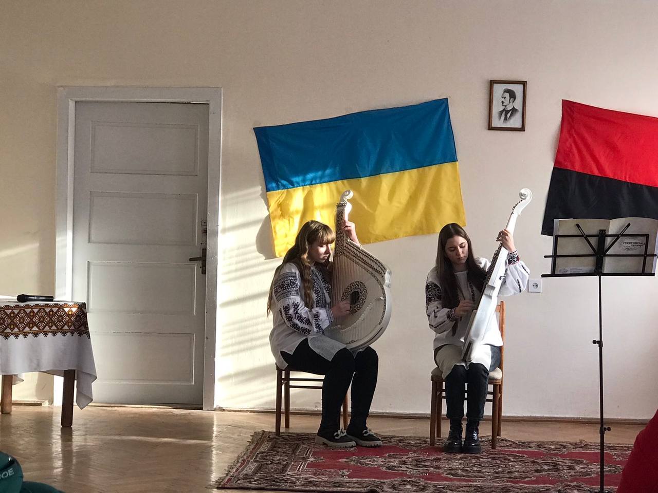 Новини Тернополя - фото з На Тернопільщині встановили меморіальну пам’ятну дошку Богдану Лепкому