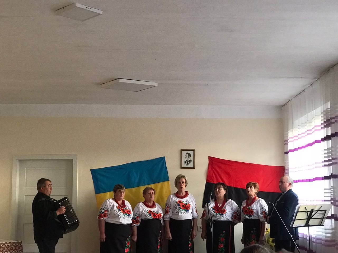 Новини Тернополя - фото з На Тернопільщині встановили меморіальну пам’ятну дошку Богдану Лепкому