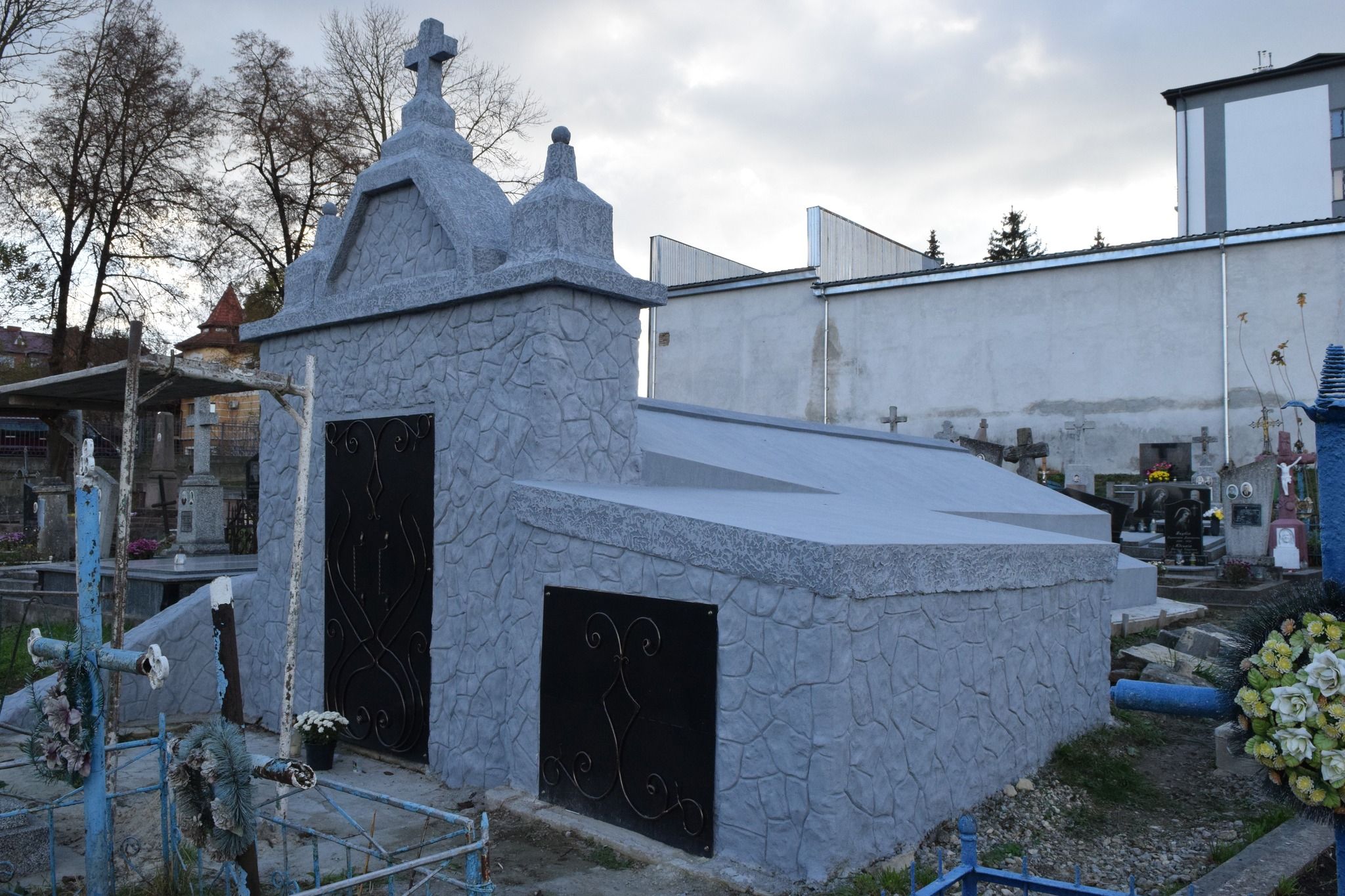 Новини Тернополя - фото з У Чорткові відновили старовинний гробівець бурмістра Людвіга Носса