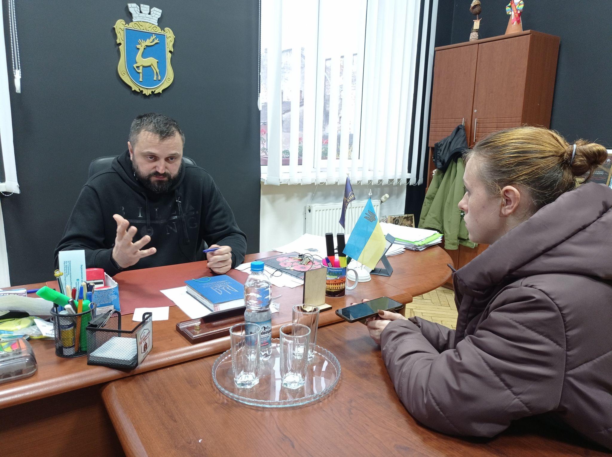 Новини Тернополя - фото з Хто посіяв розбрат у Бережанах? Ми перевірили, як шукають порозуміння між місцевими та переселенцями