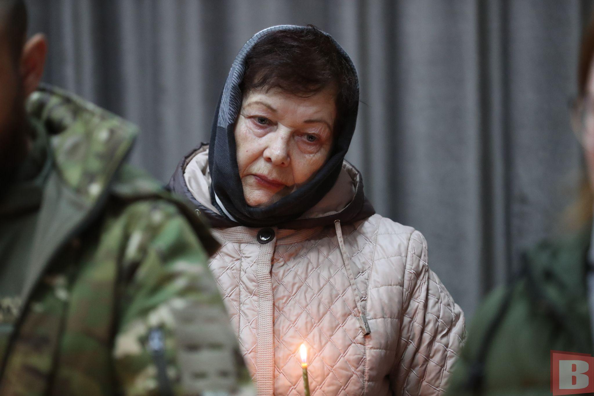 Новини Хмельницького - фото з Мріяв побудувати будинок. Попрощалися з загиблим військовим Артемом Степанишиним