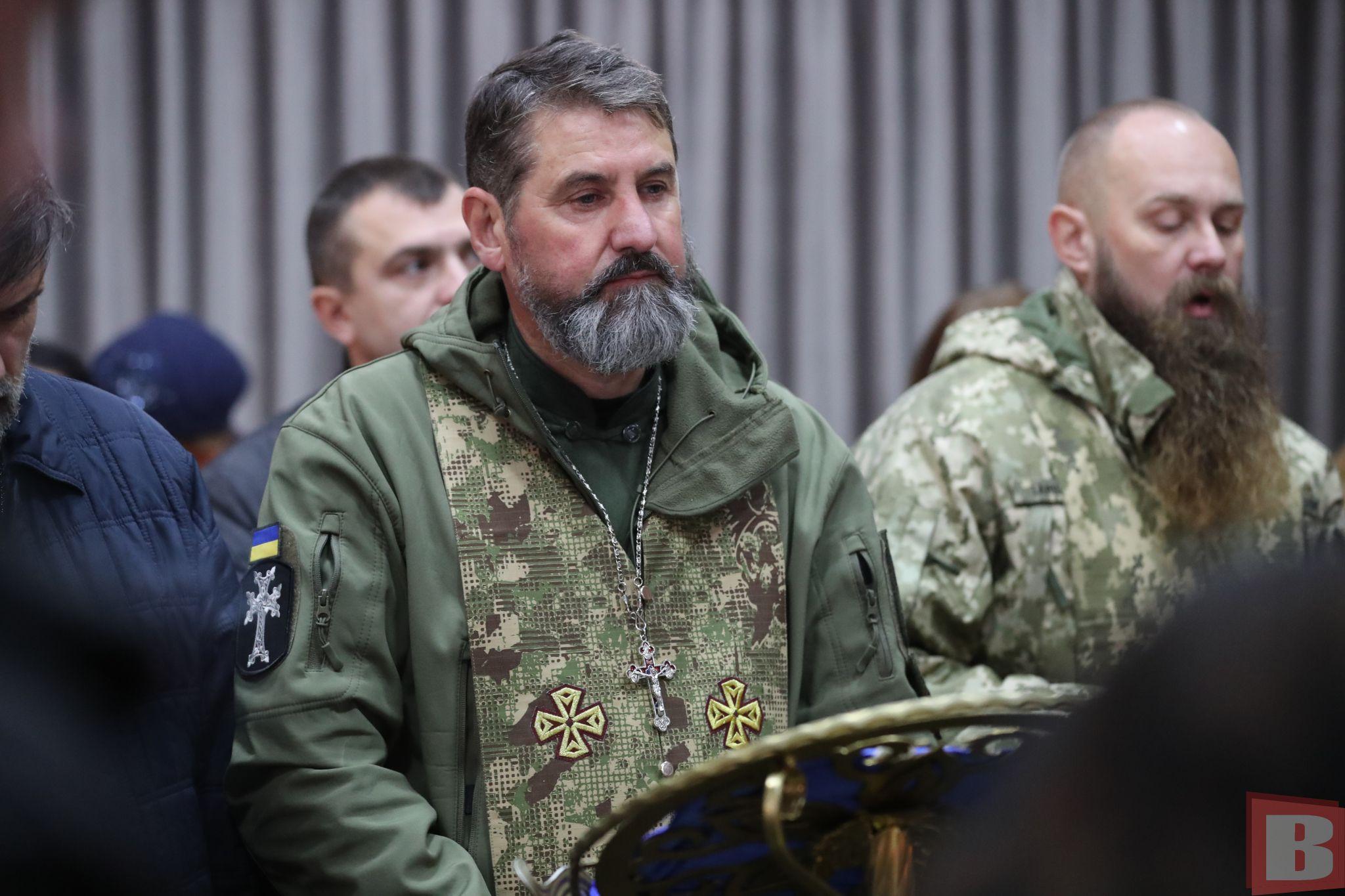 Новини Хмельницького - фото з Мріяв побудувати будинок. Попрощалися з загиблим військовим Артемом Степанишиним