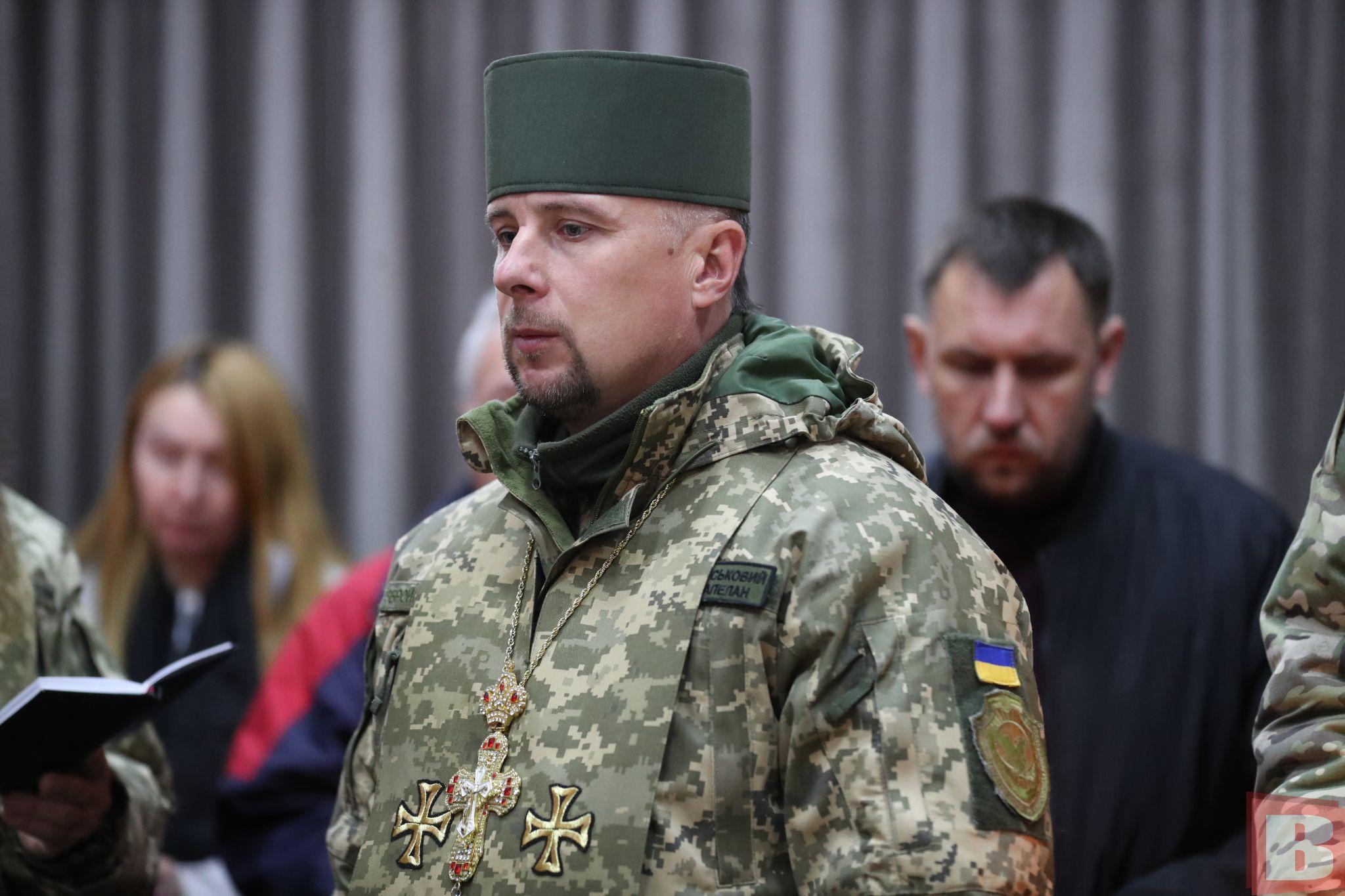 Новини Хмельницького - фото з Мріяв побудувати будинок. Попрощалися з загиблим військовим Артемом Степанишиним