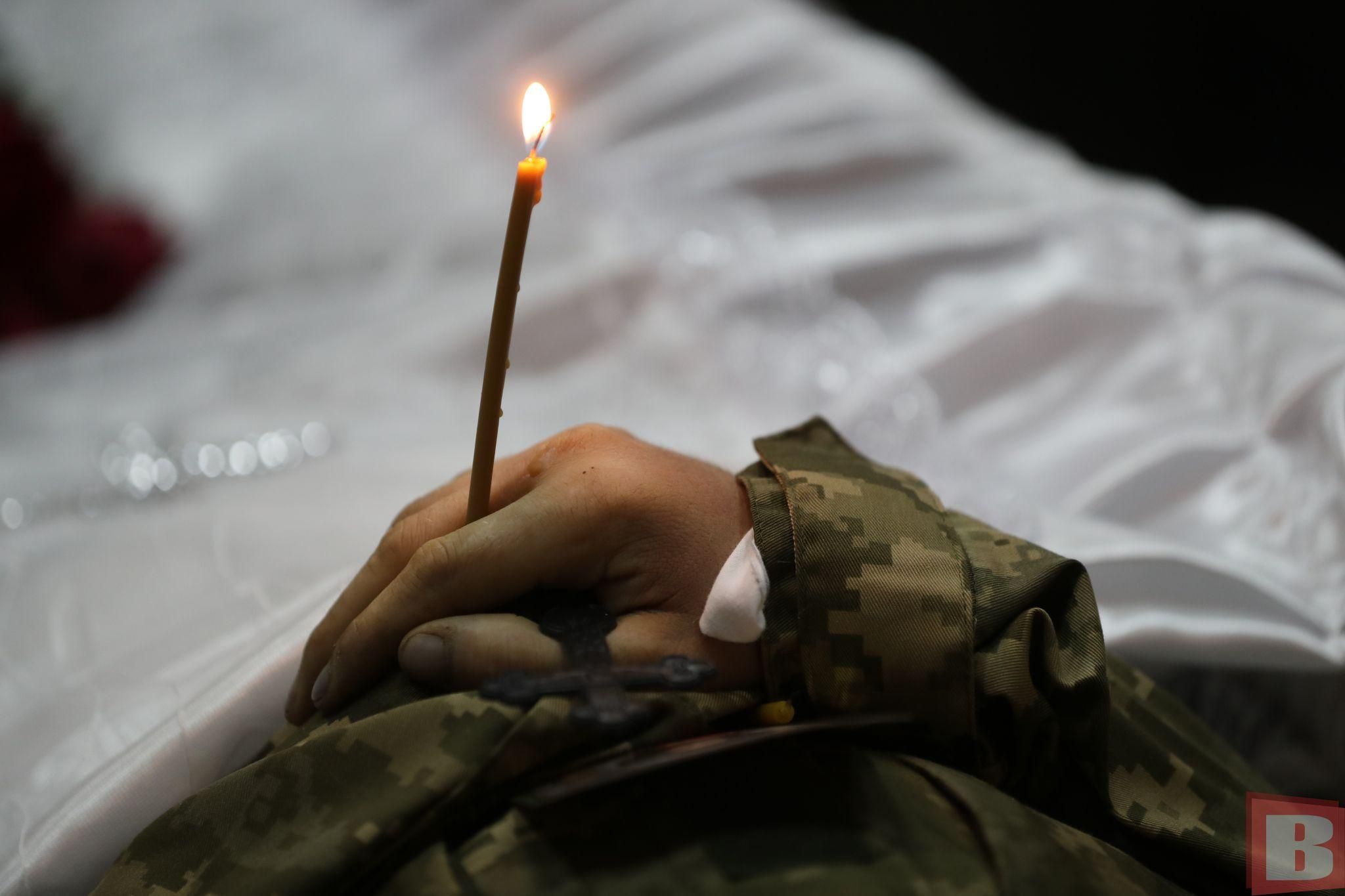 Новини Хмельницького - фото з Мріяв побудувати будинок. Попрощалися з загиблим військовим Артемом Степанишиним