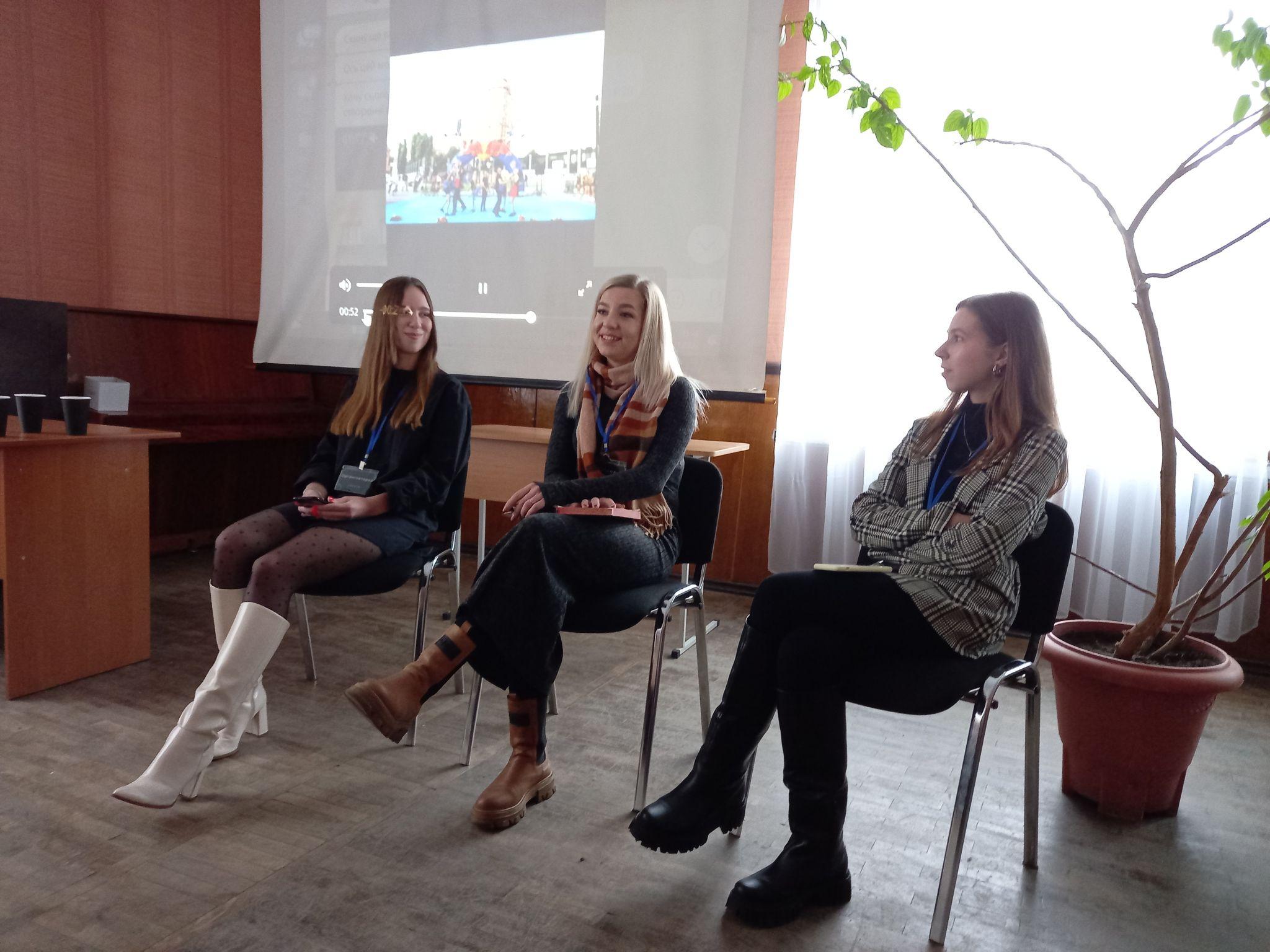 Новини Козятина - фото з Айтішник, який працює з іноземними компаніями, і тренерка з чирлідингу ділилися досвідом