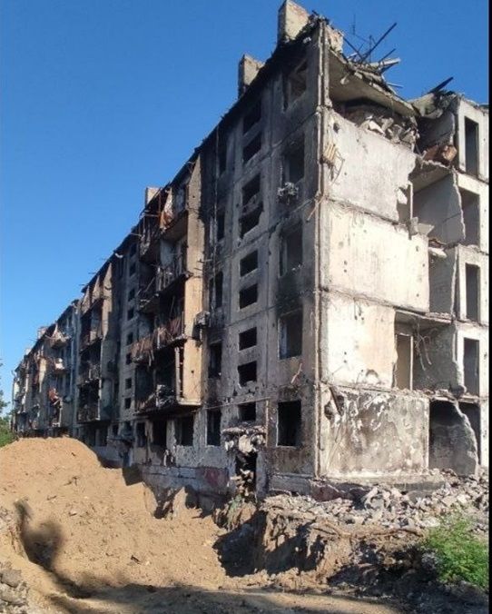 Новини Хмельницького - фото з “Один бажає щасливої дороги, а інший націлив на нас автомат”: історія родини з Маріуполя, яка вирвалась з міста