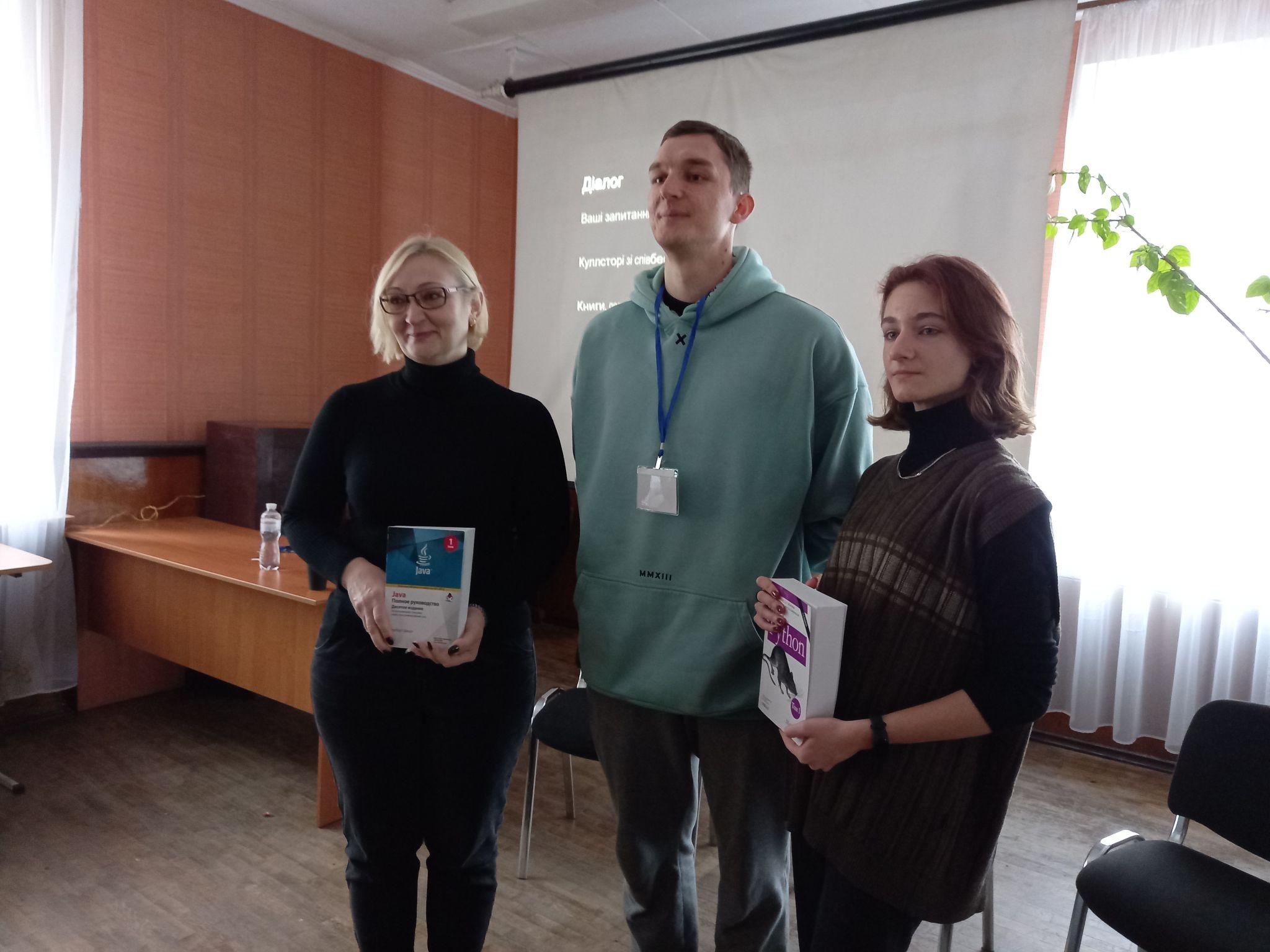 Новини Козятина - фото з Айтішник, який працює з іноземними компаніями, і тренерка з чирлідингу ділилися досвідом