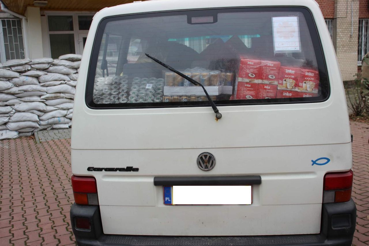 Новини Хмельницького - фото з Родина з Хмельниччини передала автомобіль для потреб ЗСУ (ФОТО)