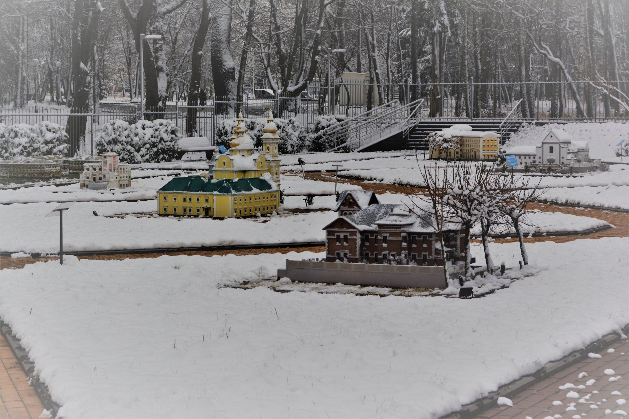 Новини Вінниці - фото з Зима у Вінниці: дивіться фоторепортаж із засніженого Центрального парку