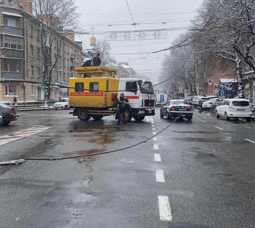 Новини Тернополя - фото з У Тернополі зупинили рух всі тролейбуси: в чому причина