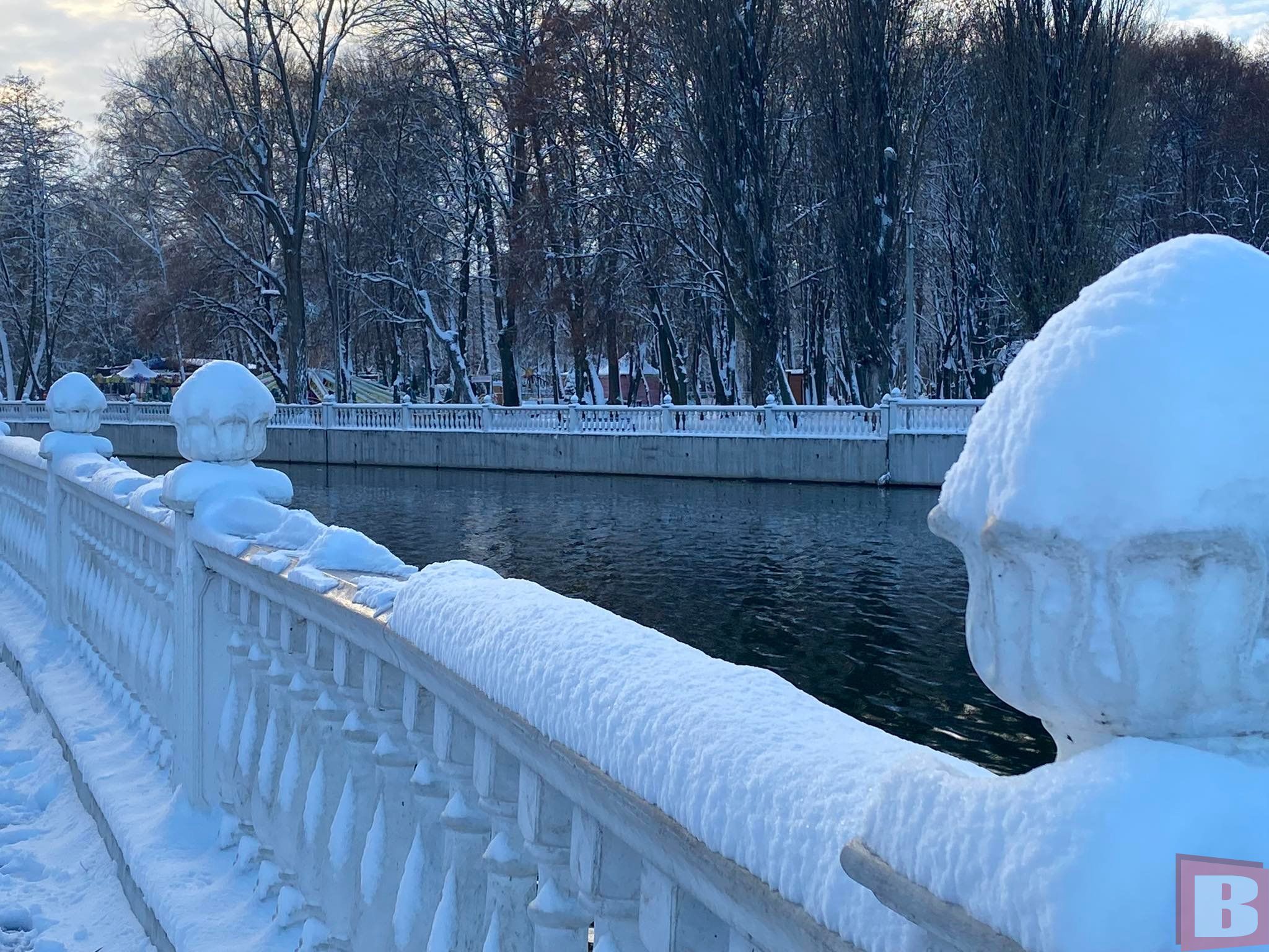 Фоторепортаж із засніженого Хмельницького - vsim.ua