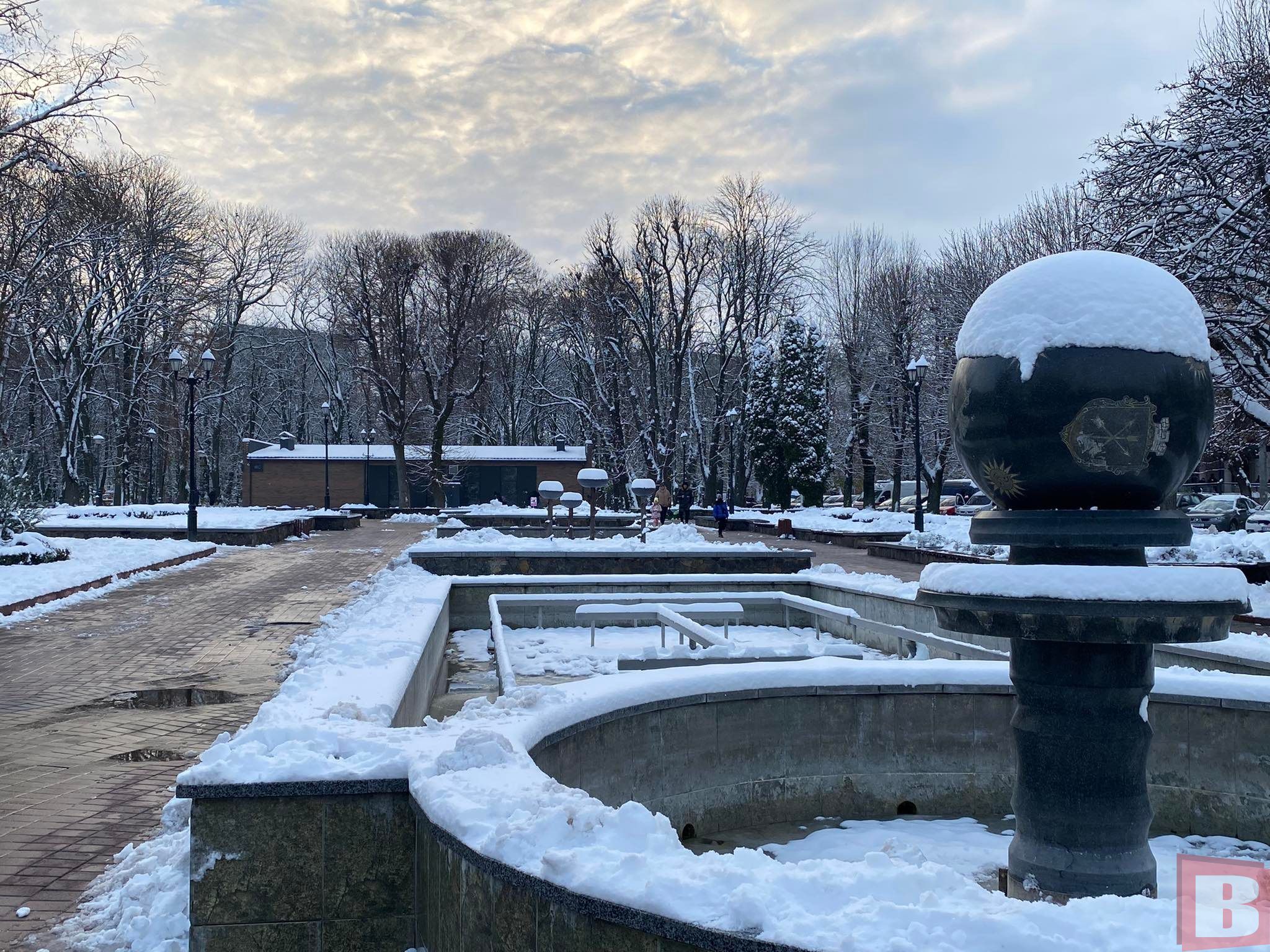 Фоторепортаж із засніженого Хмельницького - vsim.ua