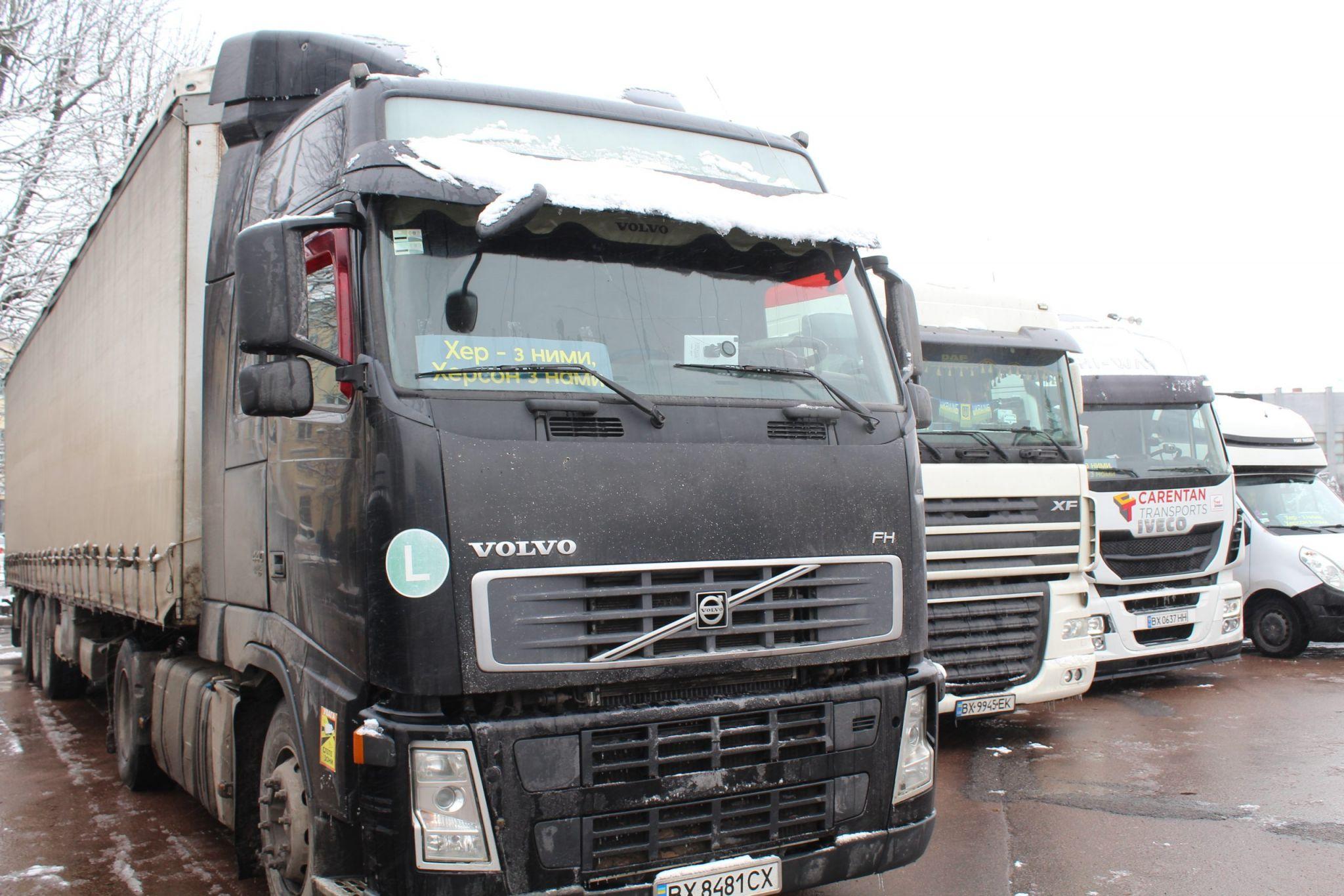 Новини Хмельницького - фото з На Херсонщину з Хмельниччини вирушили 8 вантажівок із гуманітарною допомогою