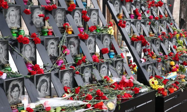 Новини Хмельницького - фото з 21 листопада відзначаємо День Гідності та Свободи: історія свята