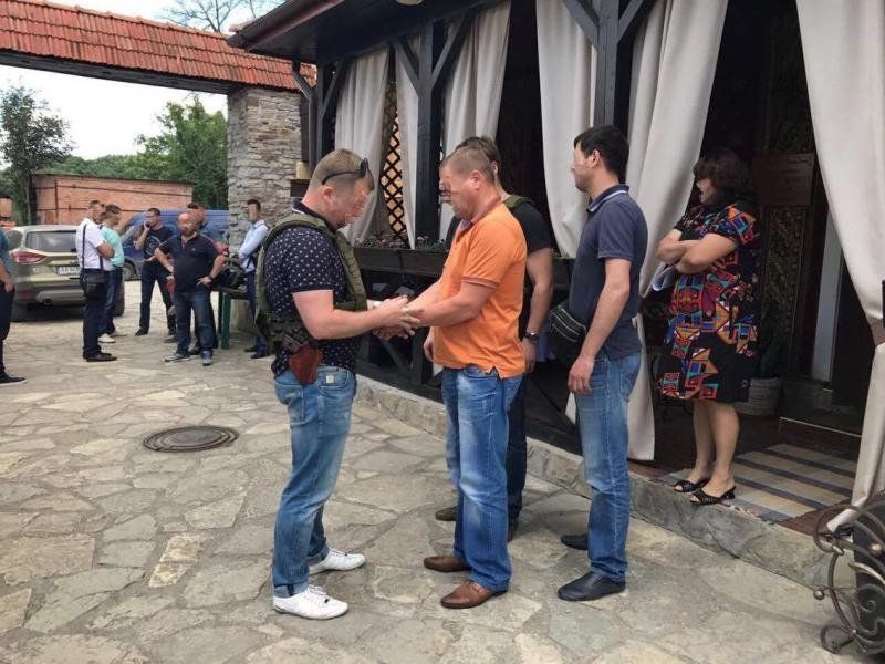 Новини Хмельницького - фото з Ексдепутата Харкавого мобілізували. Його засудили за вимагання хабаря