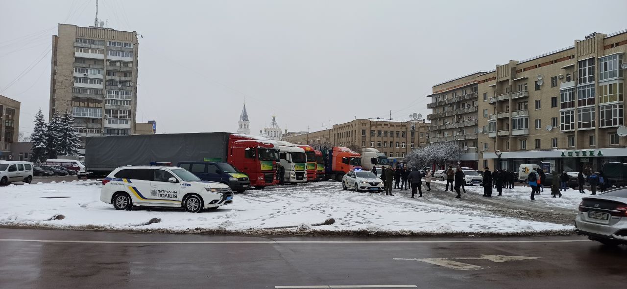 Новини Житомира - фото з З Житомира на деокуповані території вирушило 165 тонн найнеобхідніших для жителів товарів