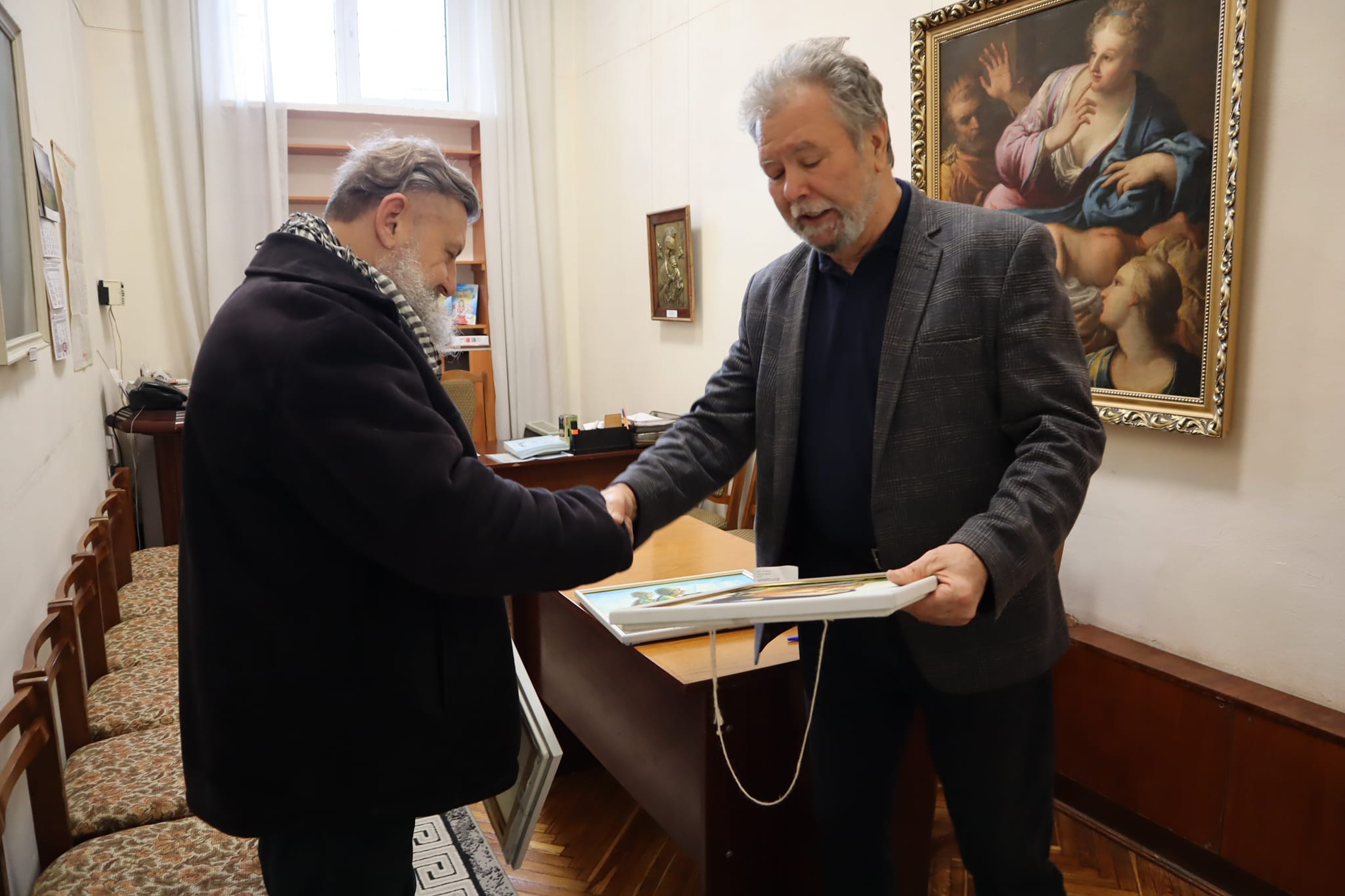 Новини Тернополя - фото з Тернопільський художник подарував музею портрети українських воїнів