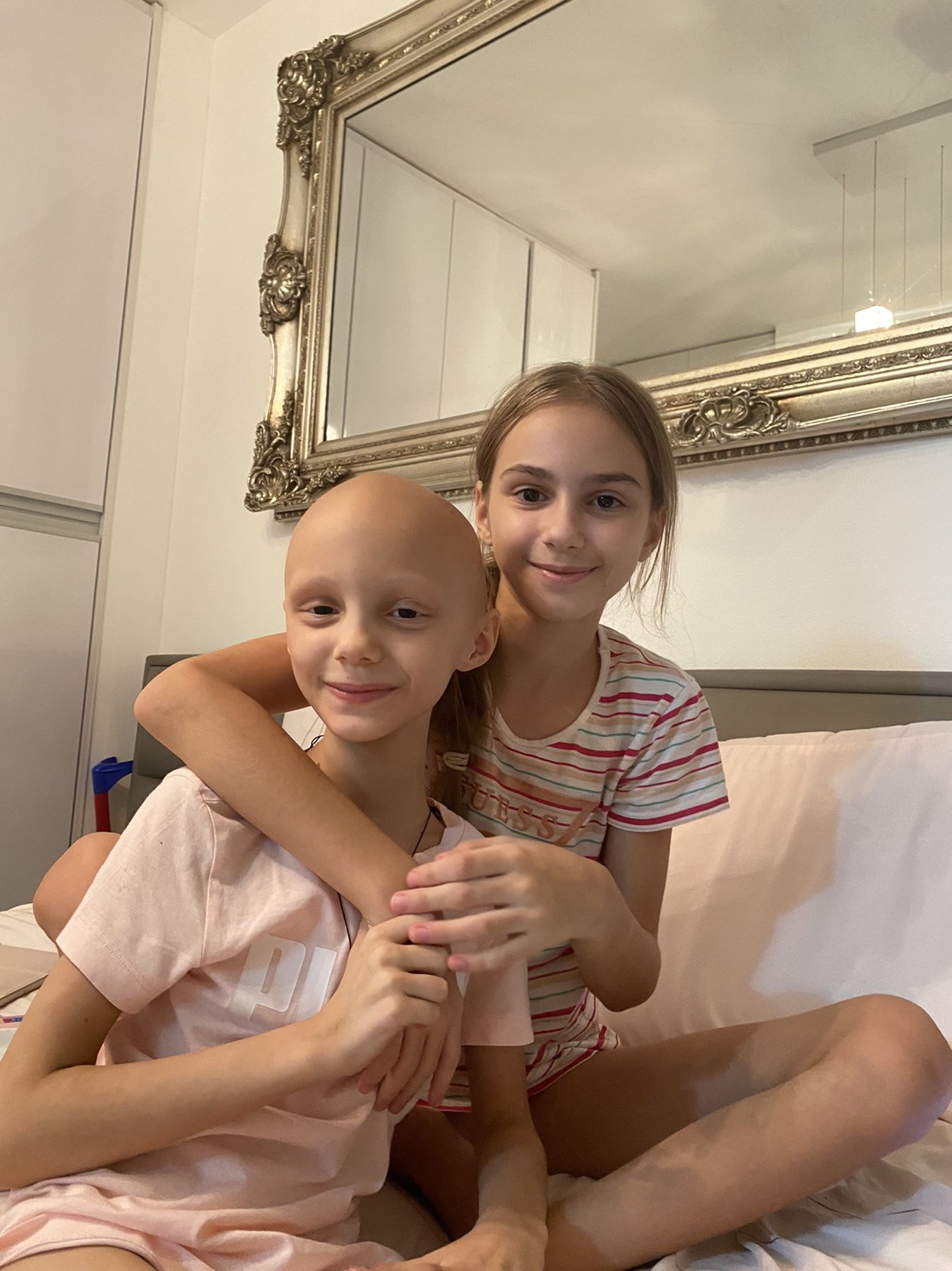 Новини Козятина - фото з «Хотіли зробити сюрприз»: про випробування Емілії у боротьбі з раком та про щасливі миті зустрічі з рідними