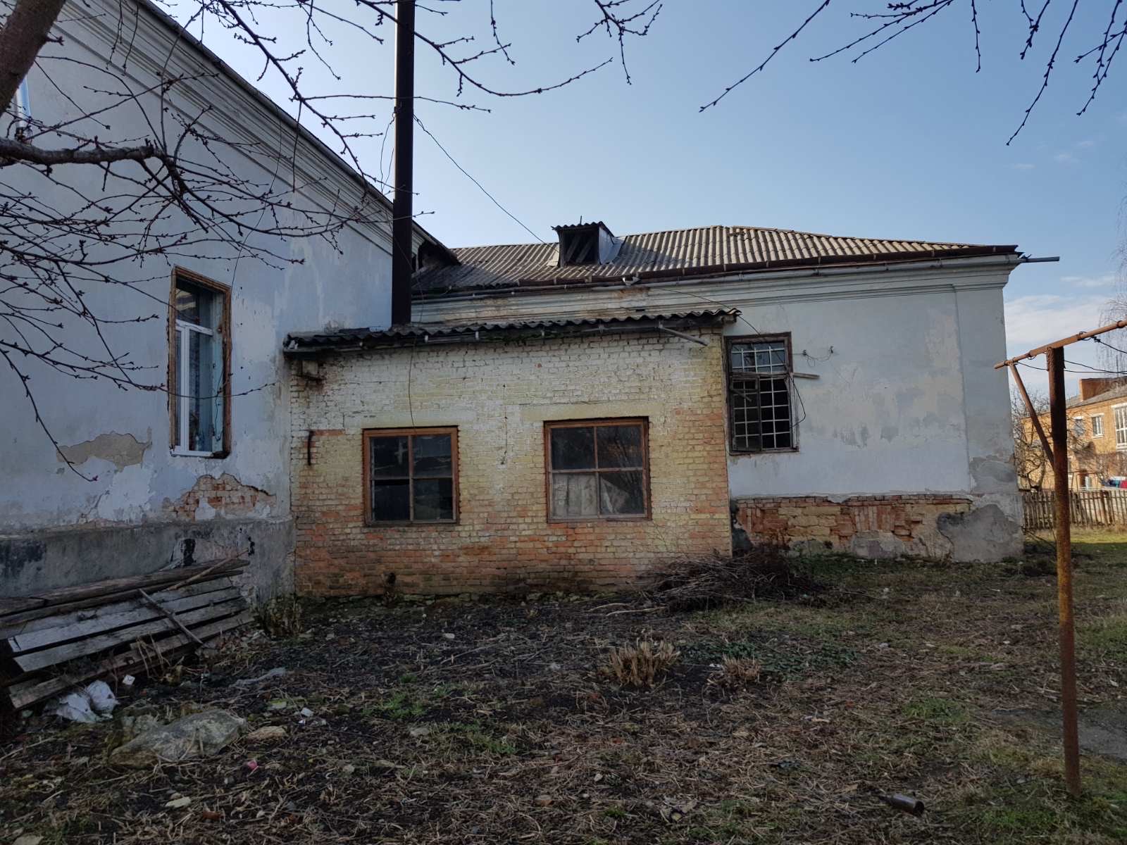 Новини Хмельницького - фото з Хто хоче купити старовинний особняк у Деражні за 1,5 мільйона Image