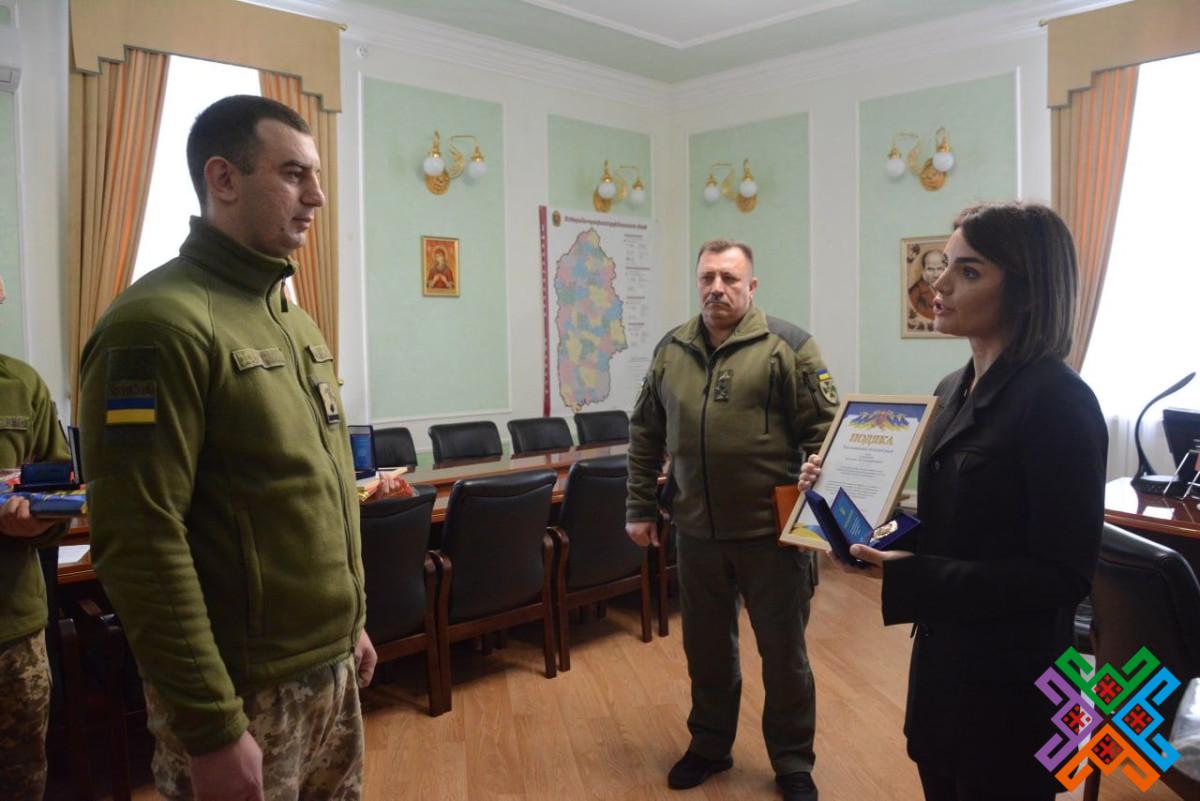 Новини Хмельницького - фото з Віолета Лабазюк зустрілась з легендарними українськими прикордонниками