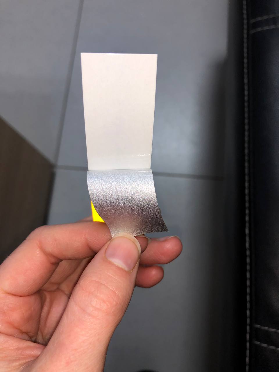 Новини Тернополя - фото з Побач мене: Активісти хочуть придбати 60 тисяч світловідбиваючих елементів для школярів