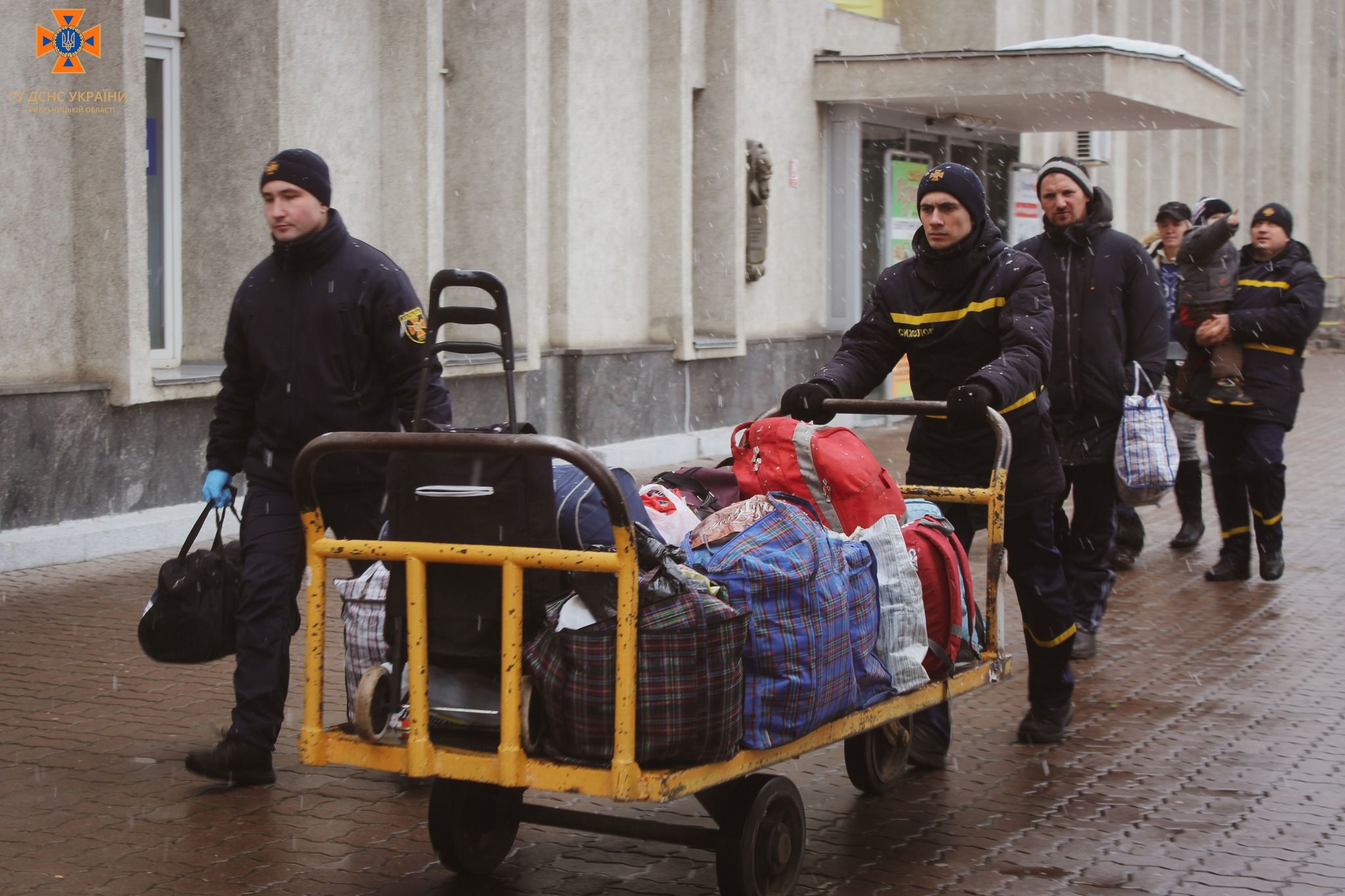 Новини Хмельницького - фото з З Херсона до Хмельницького щоденно курсує евакуаційний потяг (ФОТО)