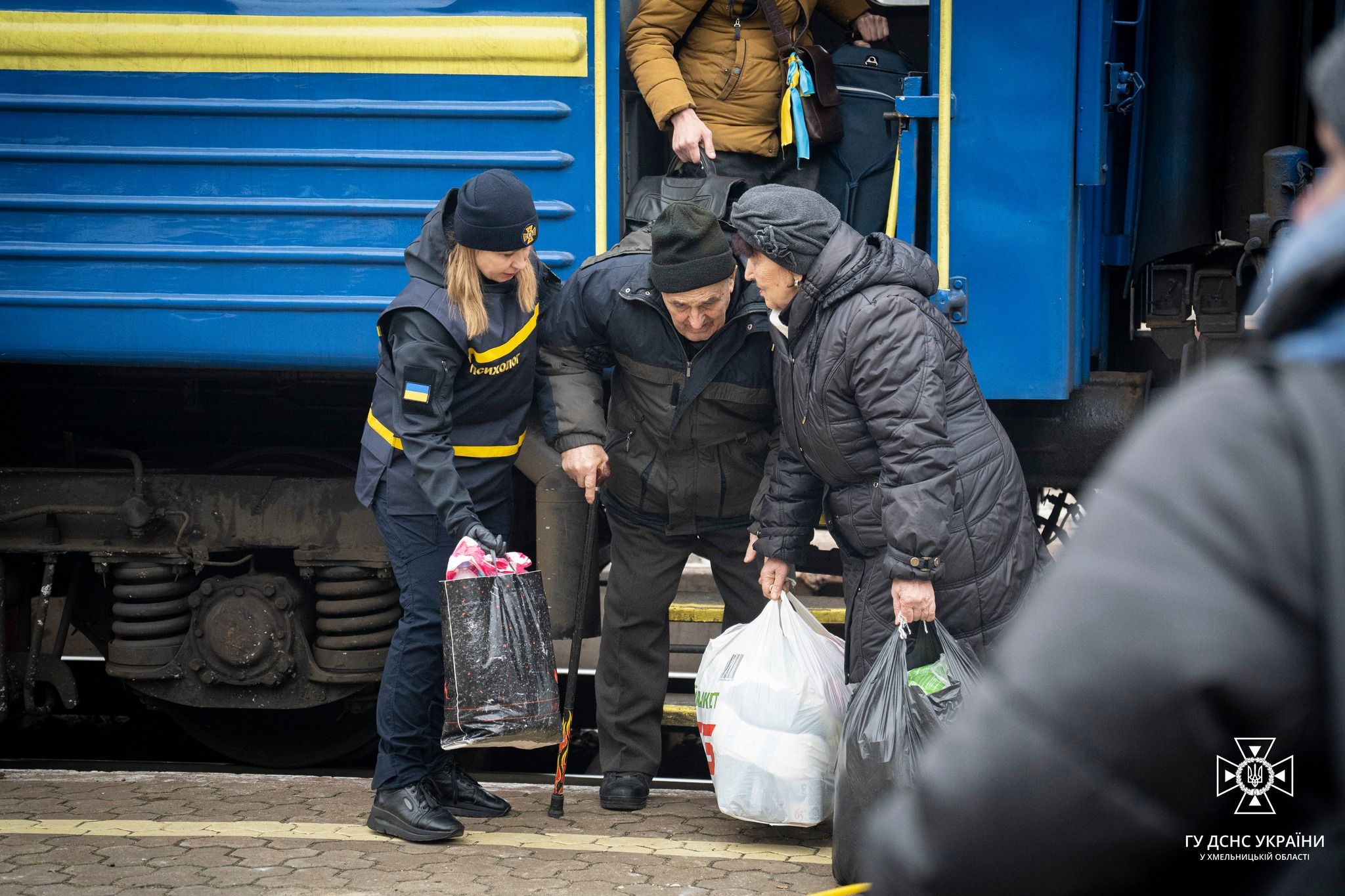 Новини Хмельницького - фото з З Херсона до Хмельницького щоденно курсує евакуаційний потяг (ФОТО)