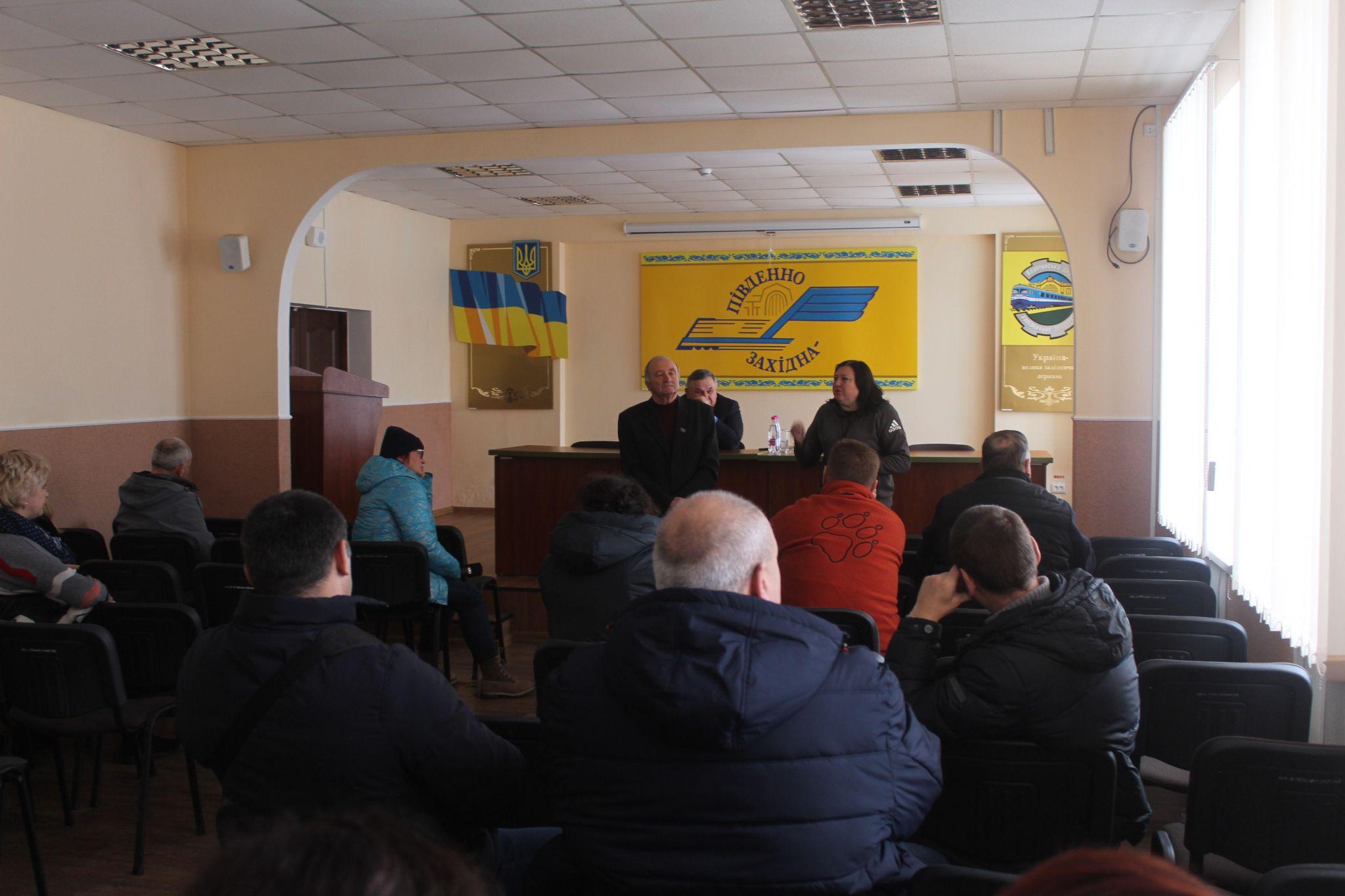 Новини Козятина - фото з «Ми не закриваємо лікарню, скорочуємо тих, кого не можна перенавчити»