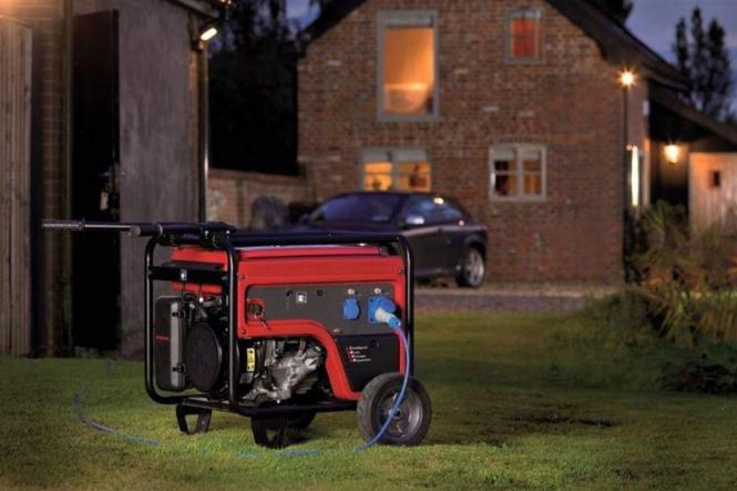 Новини Вінниці - фото з Медики готуються до блекауту, «безпечний» генератор та інше важливе за 30 листопада у Вінниці Генератори під час блекауту: який обрати та як безпечно використовувати