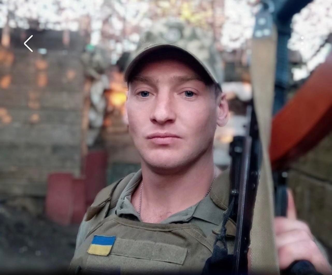 Новини Вінниці - фото з «Сьогодні його доньці виповнилося пів року». Вінничани віддали останню шану Герою Андрію Сіфорову