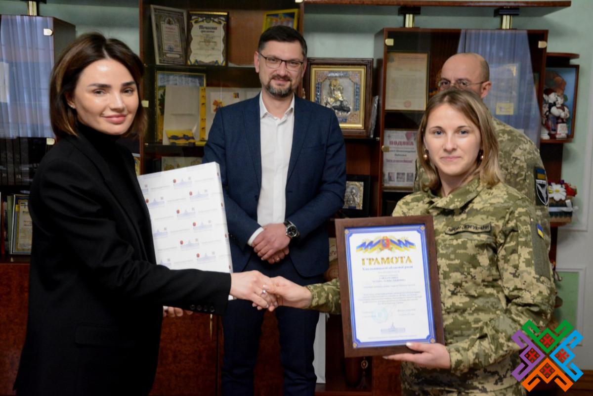 Новини Хмельницького - фото з Дякую за мужність та врятовані життя: Віолета Лабазюк зустрілася з незламними воїнами