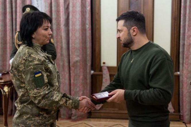 Новини Вінниці - фото з Суд над прокурором, повернення Героїв та інше важливе за 3 грудня у Вінниці «Не сподівалася на орден». Звільнена з полону Наталя Фіялова отримала високу нагороду