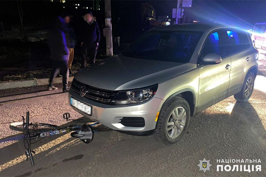 Новини Хмельницького - фото з У Кам’янці «Volkswagen» збив 15-річного велосипедиста