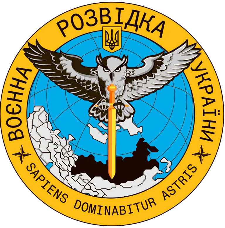 Новини Хмельницького - фото з Що закодовано в символіці ЗСУ: в Шепетівці діє виставка шевронів