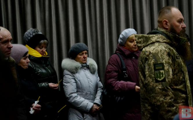 Новини Хмельницького - фото з “Як же тебе жаль, сину”. Хмельничани попрощались з 40-річним Миколою Цвиком