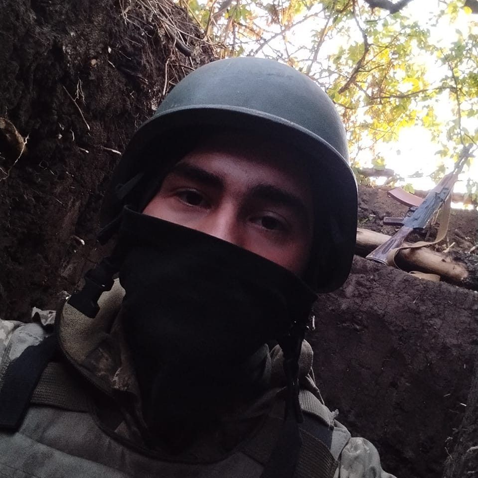 Новини Тернополя - фото з Тернопільщина попрощається з юним захисником Олександром Біляшевичем