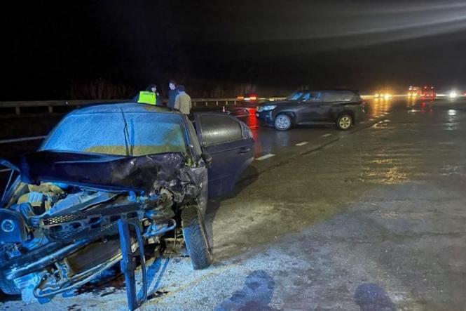 Автівки зійшлися «лоб у лоб». У ДТП на Вінниччині постраждала 16-річна пасажирка