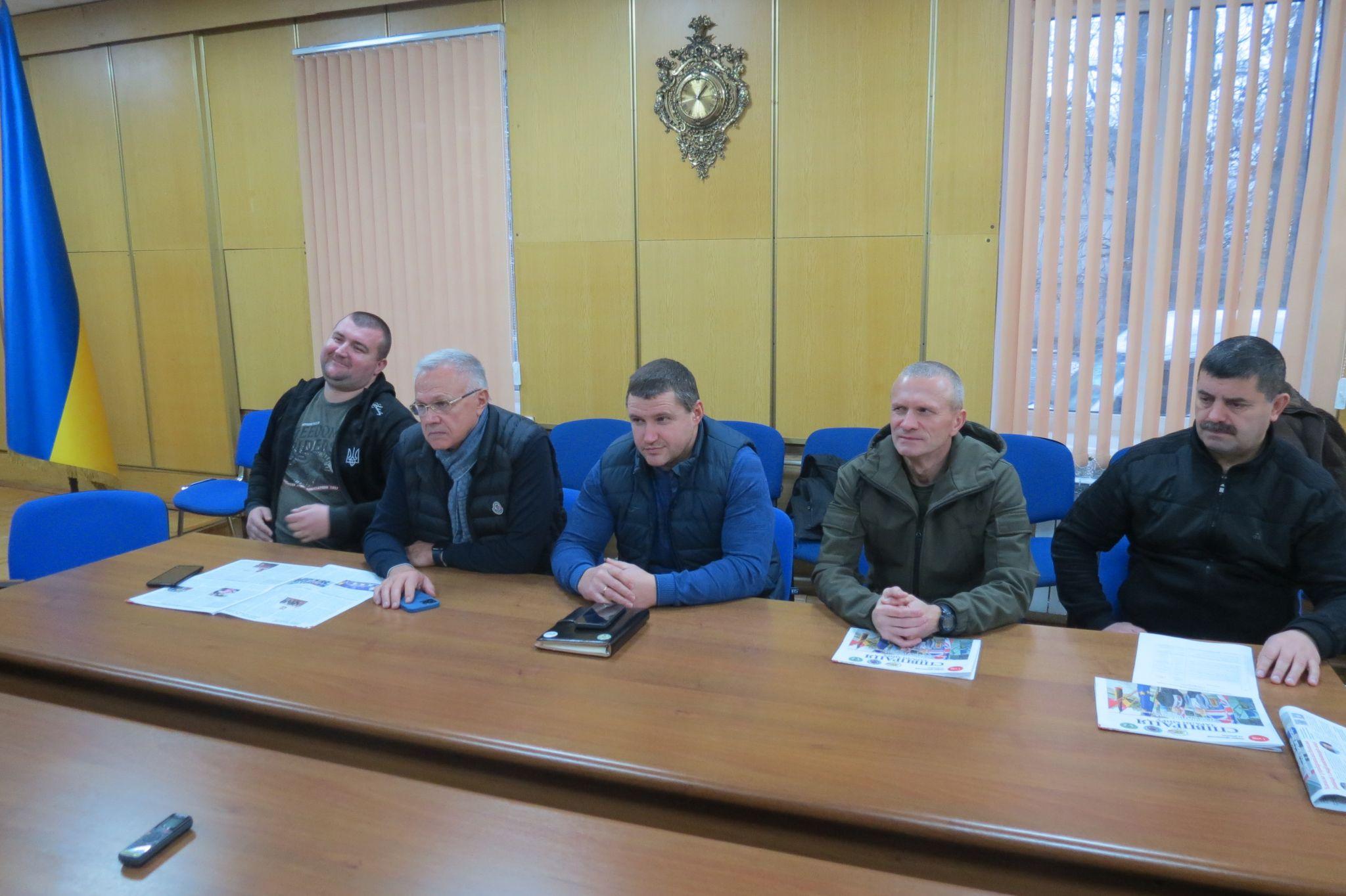 Новини Вінниці - фото з Новий керманич важкої атлетики Вінниччини Олександр Кошелєв отримав відзнаку від Всеукраїнської федерації