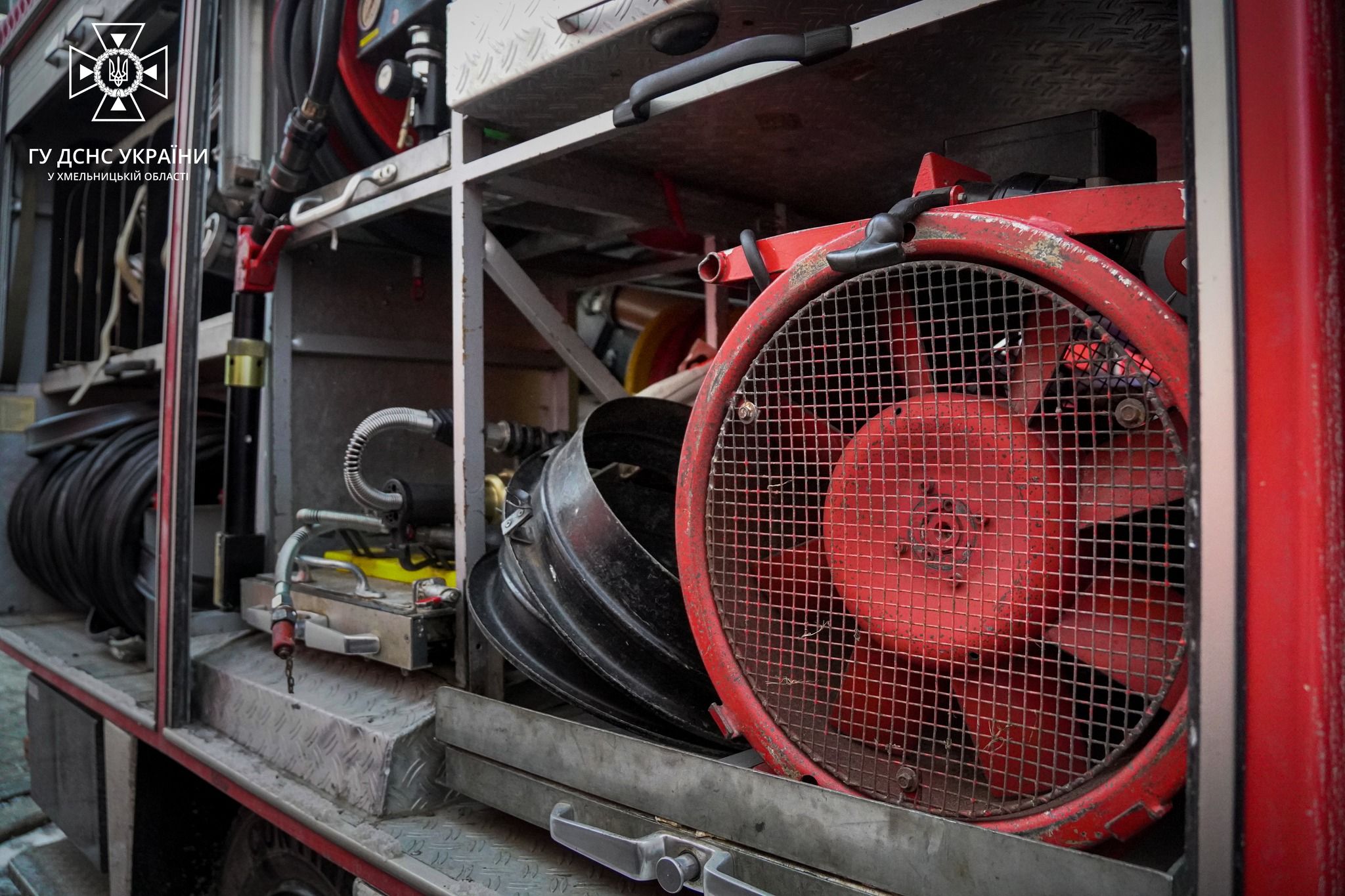 Новини Хмельницького - фото з Хмельниччина отримала 3 пожежних авто та 2 “швидкі” з Німеччини: як вони виглядають (ФОТО, ВІДЕО)