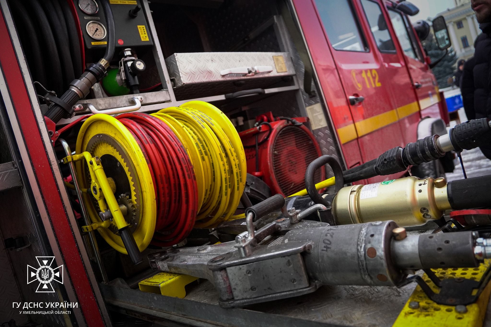 Новини Хмельницького - фото з Хмельниччина отримала 3 пожежних авто та 2 “швидкі” з Німеччини: як вони виглядають (ФОТО, ВІДЕО)