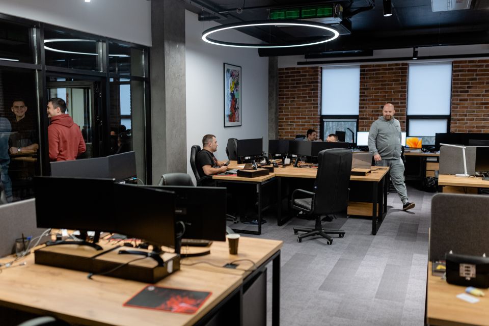 Новини Вінниці - фото з Потрапили під обстріл. Як вінницьким айтішникам вдалось організувати гумкоридори (Новини компаній)